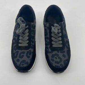 CRAZY TRAIN WOMENS SHOES SZ 9, VERY GOOD CONDITION, PREOWNED